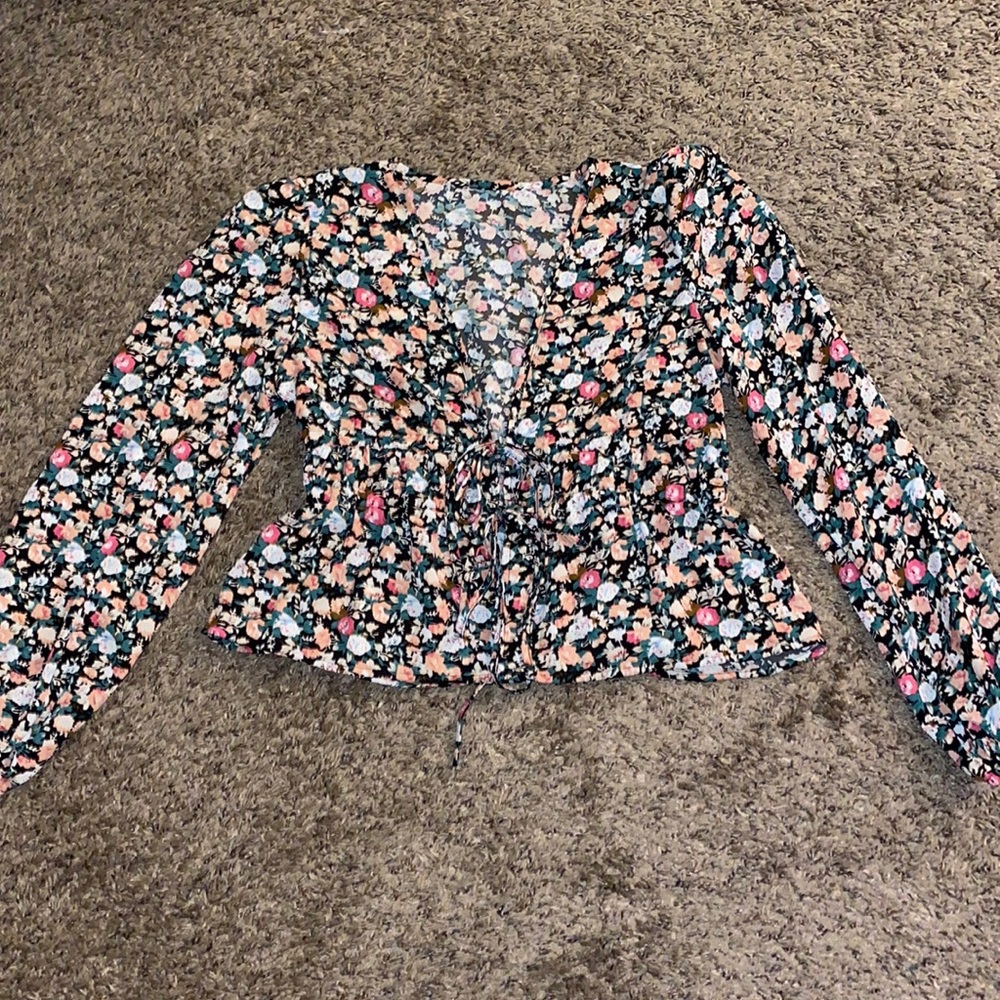 Shein, size S (4), floral top